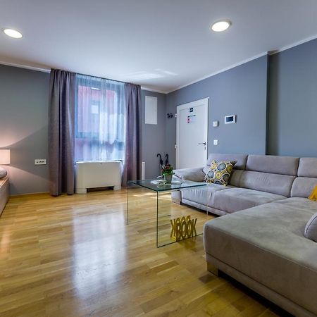 Elena Apartment Rijeka Eksteriør bilde