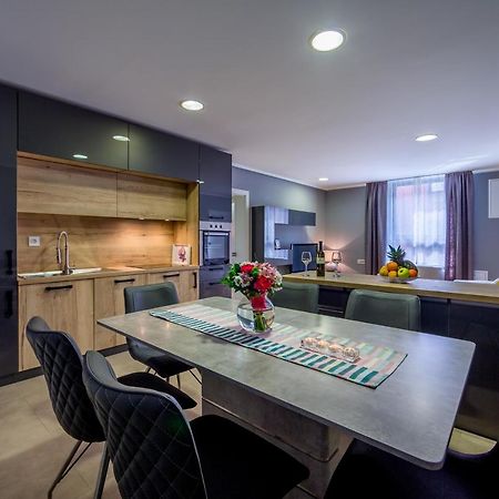 Elena Apartment Rijeka Eksteriør bilde
