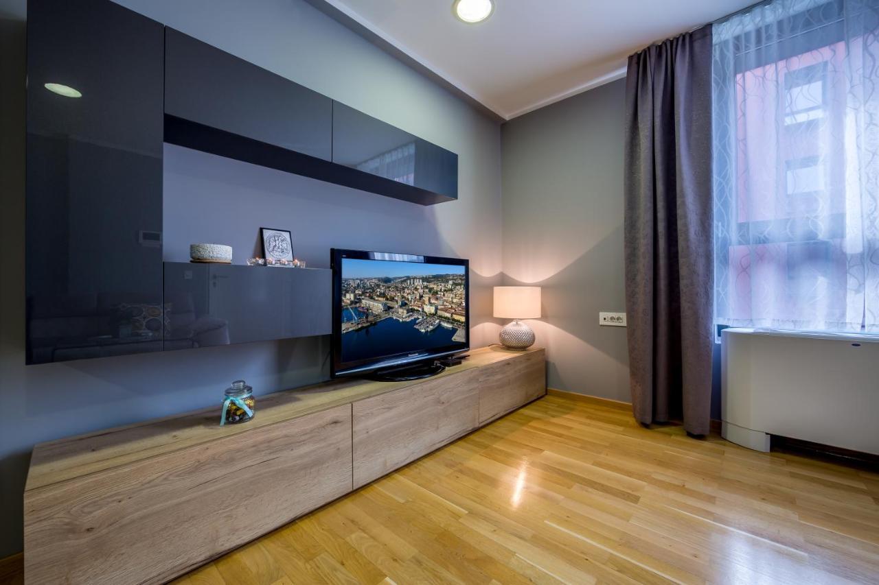 Elena Apartment Rijeka Eksteriør bilde
